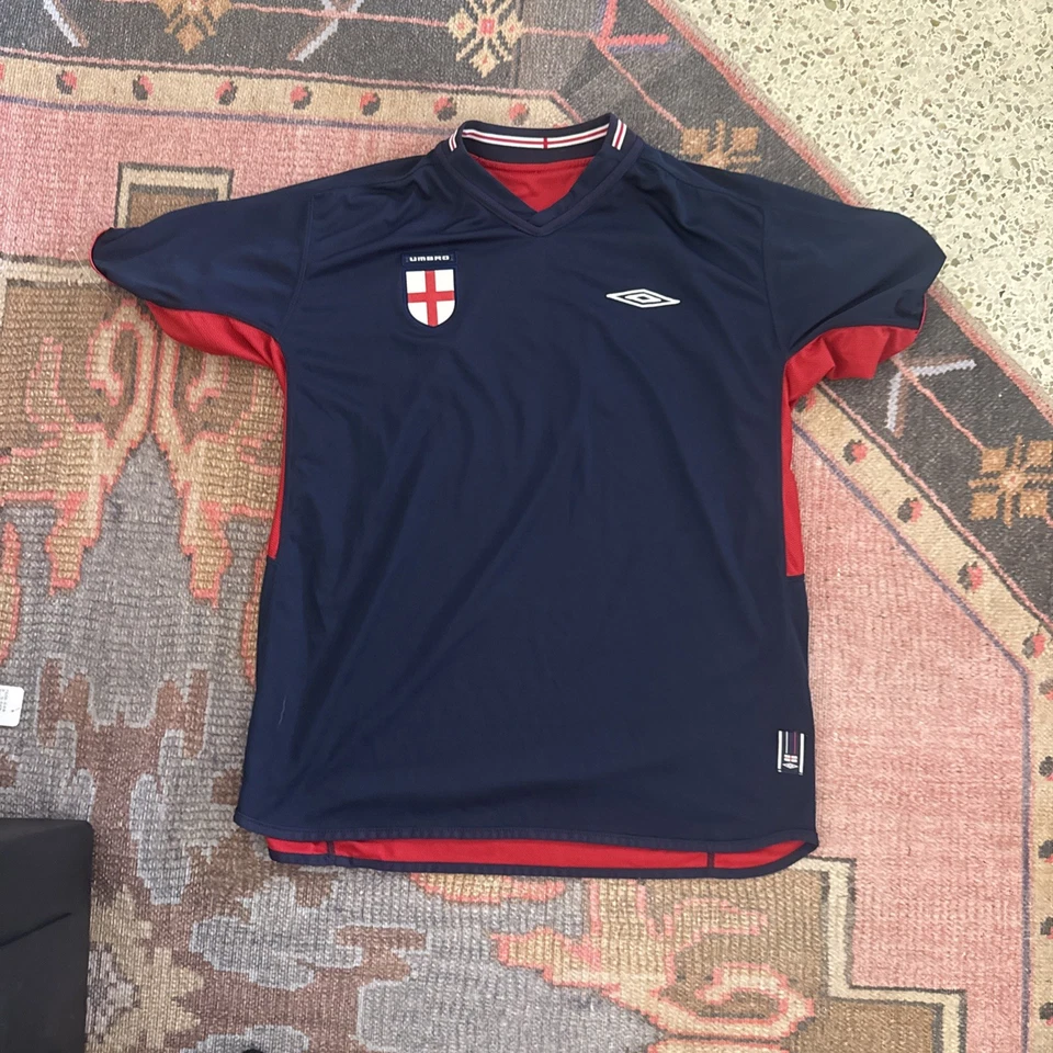 Double Sided Retro Umbro England National Team Practice Jersey Size XL 2004 - Image 4 of 4
