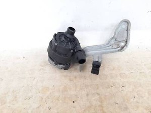 BMW 3 G20 4 G22 G26 X3 G01 X4 G02 Zusatzkühlmittelpumpe 8663248