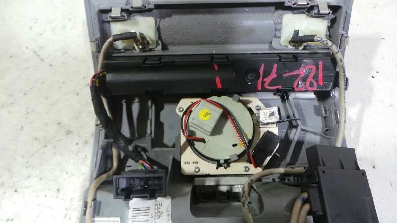 1267449 Interior Light for Volkswagen Touareg (7L6) TDI V10 2006 - Image 2 of 4