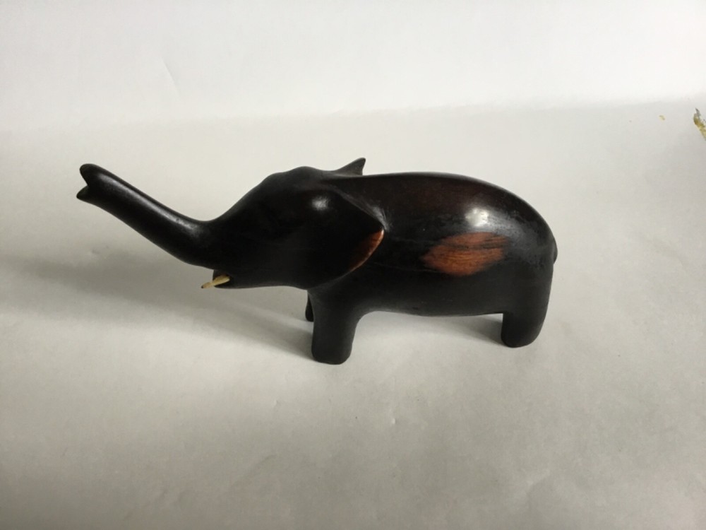 Beautiful Vintage Hand Carved Wooden Elephant,Dark Mellow Finish,Wonderful Patin