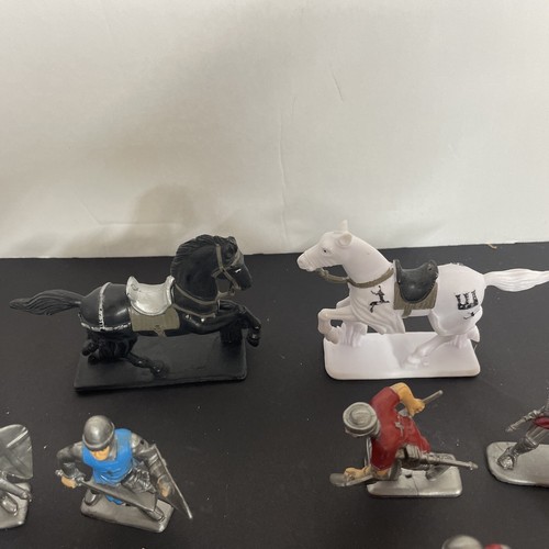 Sunjade Industrial Schleich Templar Knights Soldiers Horse Toy Figures
