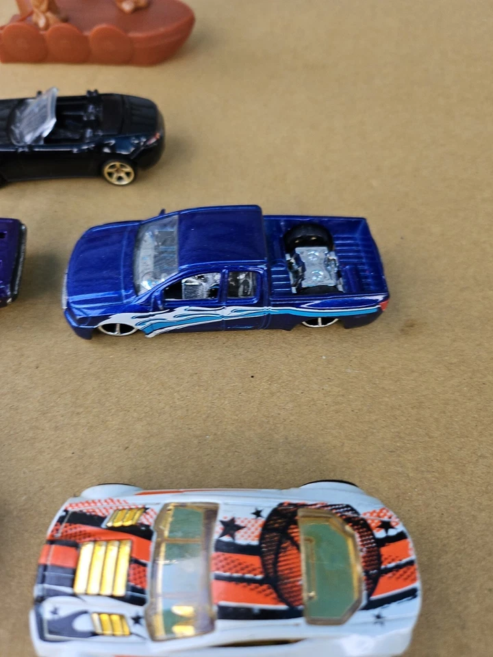 Lote de 5 Hot Wheels sueltos + Mini figura de PVC Groot, ver fotos Trl7#60 Foto 4 de 4
