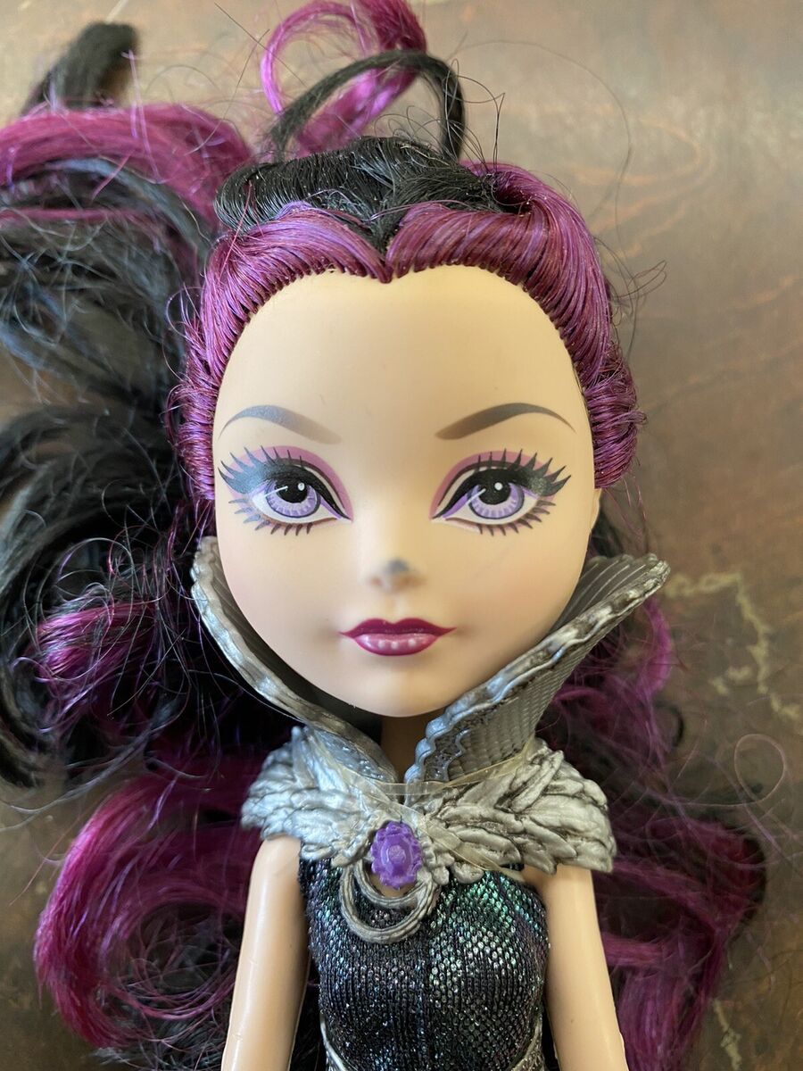 Ever After High 1st Chapter Wave Raven Queen Doll with Clothes