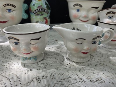 1996 Baileys Irish Cream Yum Winking Eye Creamer Sugar Bowl Set