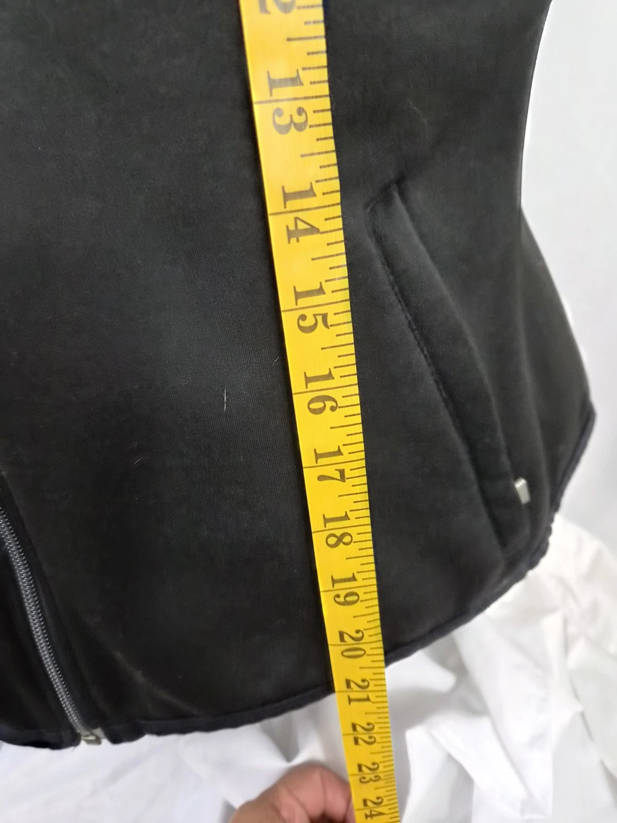 Phenix Aerothermo thermal insulation and waterproof garment. image 5
