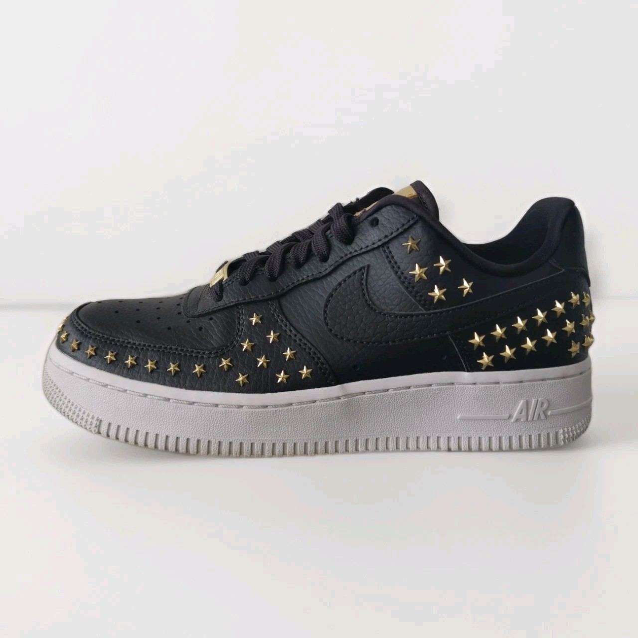 NIKE AIR FORCE 1 '07 XX STARS SIZE UK 4 EUR 37.5 (AR0639 001)