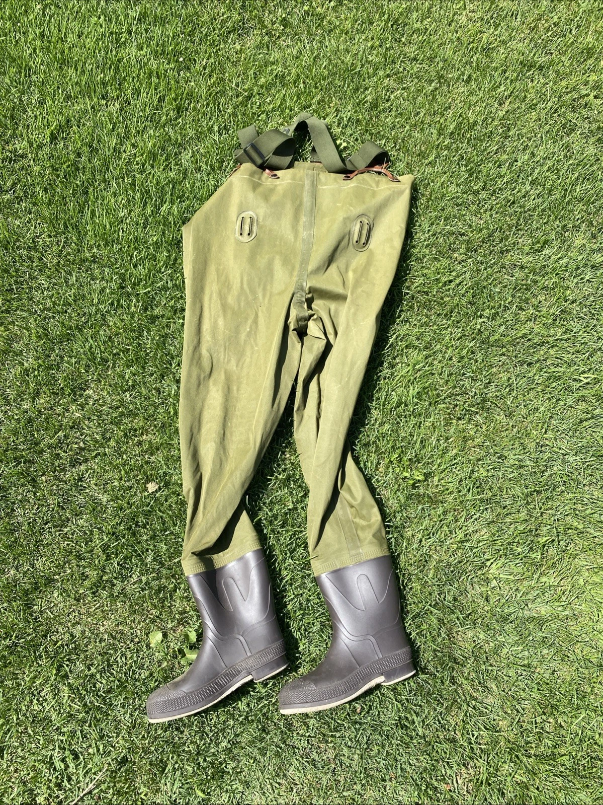 Fishing Waders Green Hodgman Fish Lake Outdoors Wildlife Suspenders NO SIZE