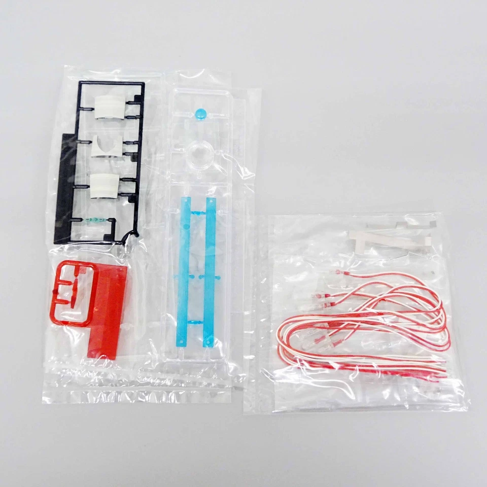 Bandai Star Trek 1/850 USS Enterprise NCC-1701 Plastic MODEL KIT (703) - Image 3 of 4