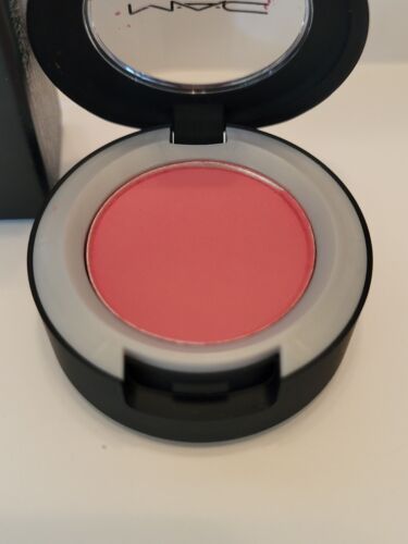 MAC Cosmetics Powder Kiss Eye Shadow *A LITTLE TAMED* / 0.05 oz / New in box - Picture 3 of 6