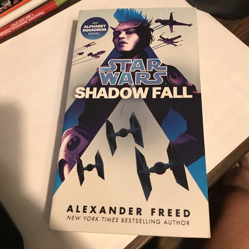 Shadow Fall Star Wars An Alphabet Squadron Novel - Imagen 2 de 3
