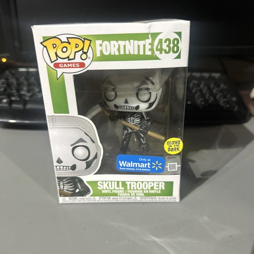 Funko Pop! Skull Trooper #438 (Glow) (Walmart Exclusive) Fortnite Games - Picture 1 of 7