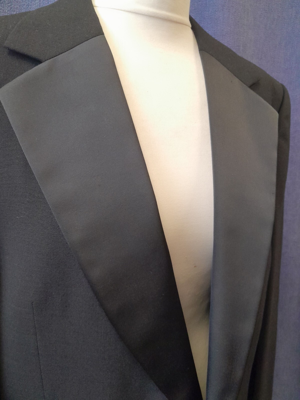 FILA Giacca da pranzo KRUUNU INTERNATIONAL 5 di SAVILE ROW petto 44" indossata pochissimo