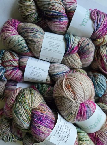 Magpie Fibers Swanky DK • SW Merino/Cashmere/Nylon • High Line • 115g/250yds image 10