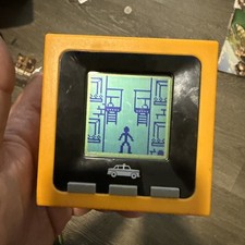 Radica Mattel Cube World Block Bash Yellow Handheld Game Game And Sound Working