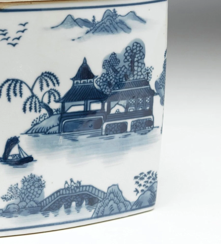 AA Importing 59756 7.5 Inch Blue & White Rectangular Jar - Image 2 of 3