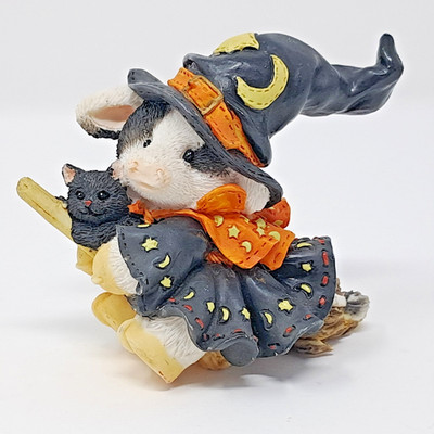 Mary's Moo Moos 1996 I Cast My Spell on Moo! figurine witch cow black cat AS-IS