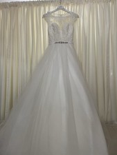 Mori Lee Wedding Dress Ivory Size 2 With Lace Top worn 1 Hour, Not Washed