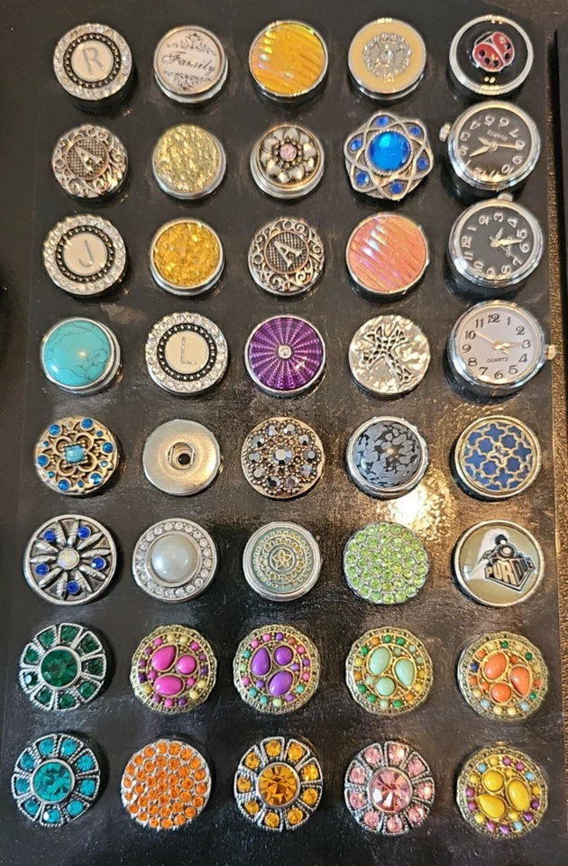 Lot of GINGER SNAP Jewelry - 4 Bracelets, Ring & 62 Snaps 17 Small 45 Large - Image 3 of 4