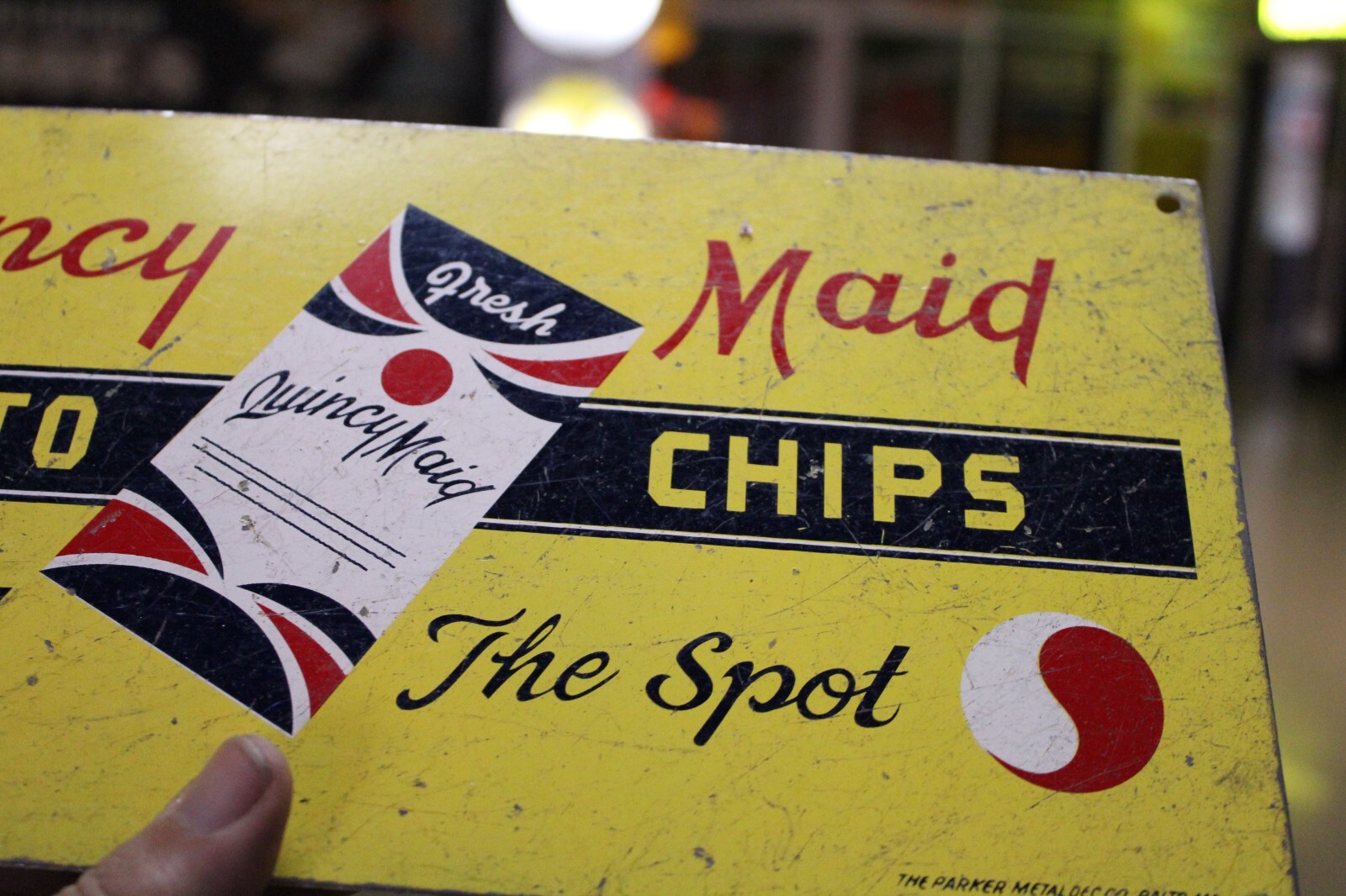 RARE 1950s QUINCY MAID POTATO CHIPS DEALER STORE TIN TACKER PAINTED