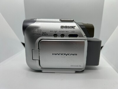 SONY DCR-HC22E MiniDV Digital Camcorder Handycam PAL Working SONY DCR-HC22E MiniDV Digital Camcorder Handycam PAL Working