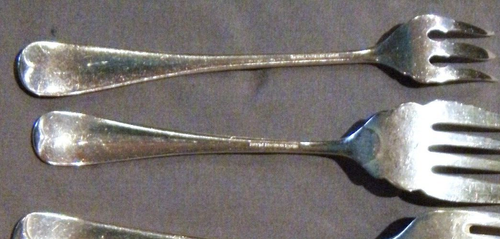Birks Silver "Queen Mary" Silver Plated (Regency Plate) Flatware - Picture 35 of 49