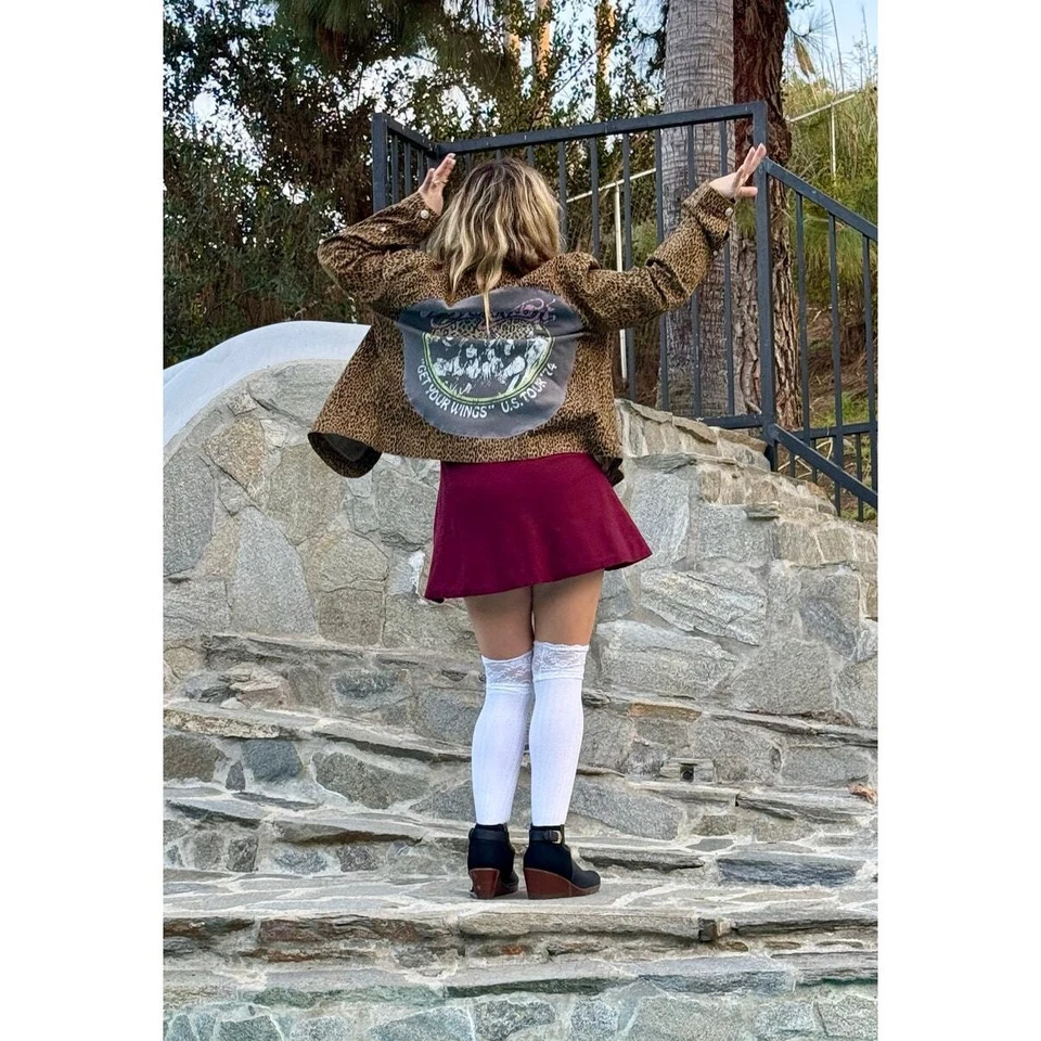 Chaqueta retro vintage reciclada adornada con estrás de leopardo AEROSMITH talla XL Foto 2 de 4