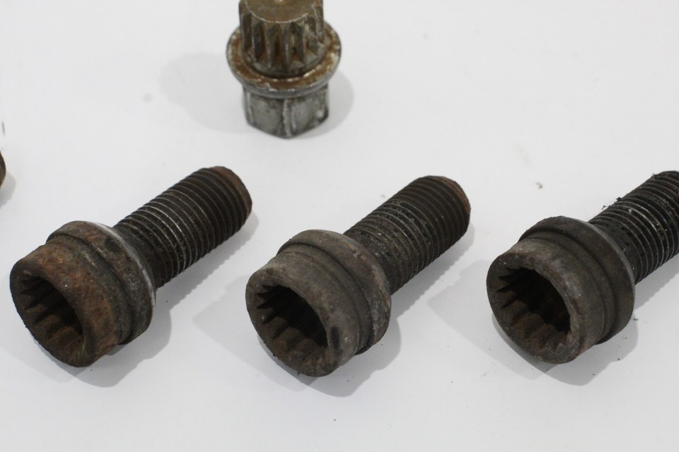 Audi A3 8L Set of 4 Locking Wheel Bolts with Key Code 4 8D0601139E eBay