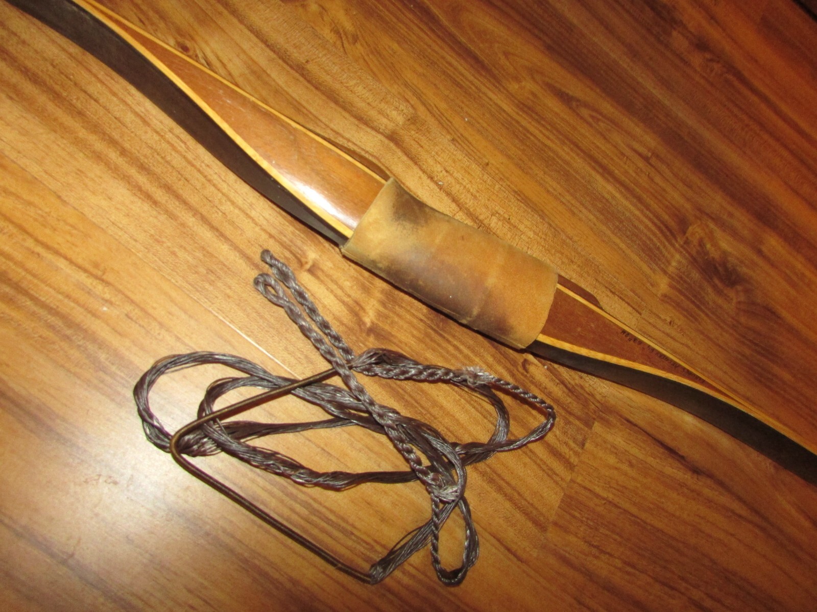 Vintage RARE ELBURGS Archery "Cheetah" Recurve Hunting Bow & String, 64