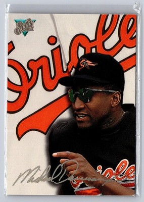 1993 Studio #55 Mike Devereaux