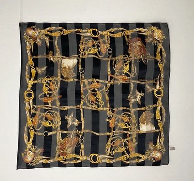 PAOLO GUCCI women s Vintage Scarf W An Equestrian Design Featuring Animals35''/33