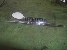 1950 Pontiac Eight Silver Streak Chieftain Dash Emblem 513681 513991 Bin Gr18