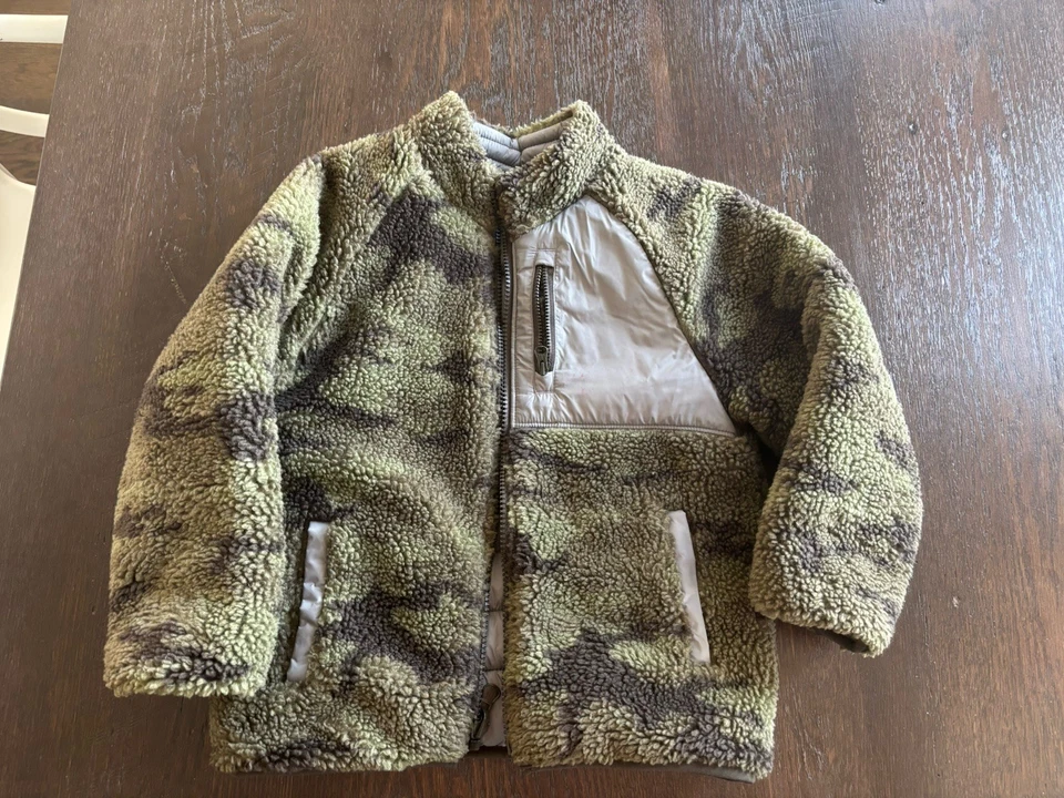 Gap Zip Puffer 外套 - 学步儿童男孩 5 码 — 第 4/4 张图片