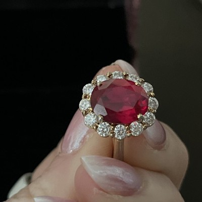 Ring 3,30 kt ovaler Rubin & im Labor gezüchteter Diamant 14 K Gelbgold US-Größe 7/8