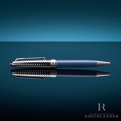 Montblanc Meisterstück Solitaire Doué Glacier Ballpoint Pen Blue