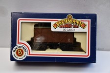 OO gauge Bachmann BOXED  33-700 BR(W) brown Mogo van  W126981