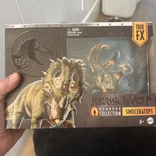 Jurassic World Sinoceratops Hammond Collection Mattel JKG88 NEW In Hand Park