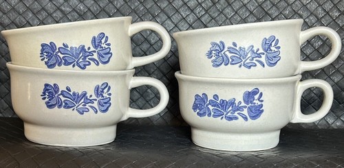 Pfaltzgraff 1967 Yorktowne Stoneware 4 Coffee Mugs Vintage Freystown Penn