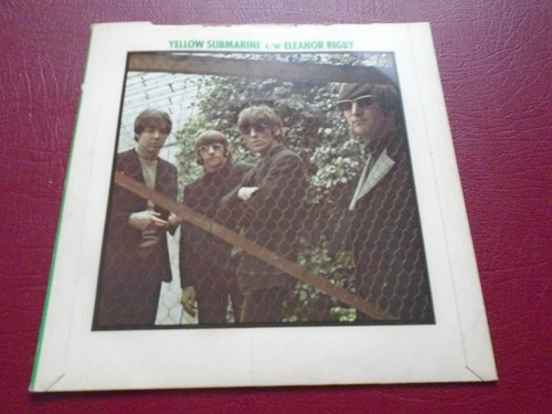 THE BEATLES /  ELEANOR RIGBY / YELLOW SUB  / 45RPM PLAY TESTED RECORD VERY NICE