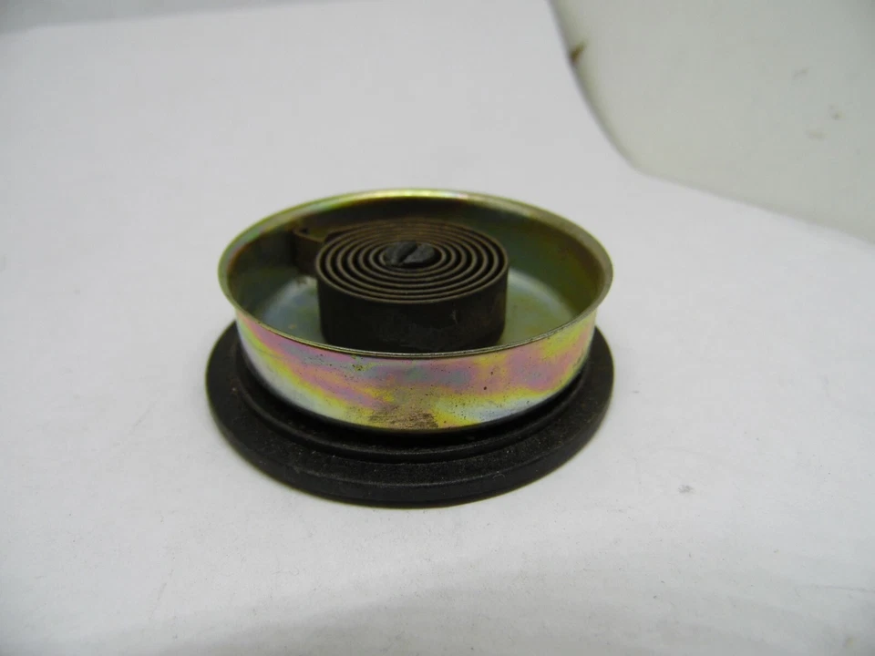 Carburetor Choke Thermostat Standard CV136 NEW VINTAGE  - Image 3 of 4