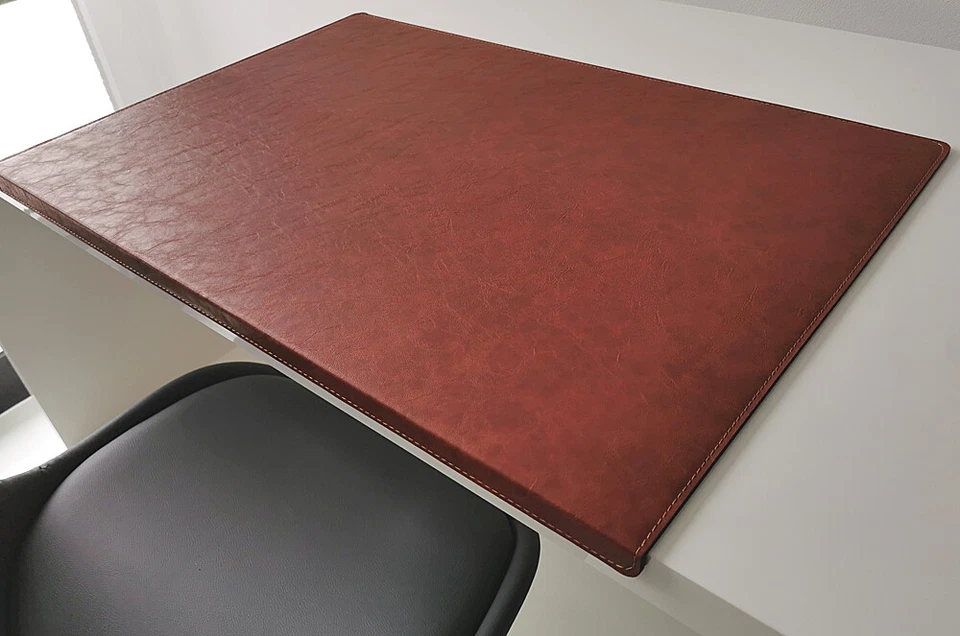 PROFI MATS PM Gewinkelte Schreibtischunterlage in Lora Kunst Leder 70 x 47 cognac braun