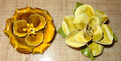 VINTAGE MOD 1960'S -70'S RETRO ROSE FLOWER BROOCH PINS GREEN & YELLOW ENAMEL