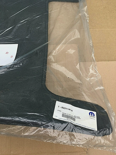 CHRYSLER Voyager REAR Floor Mats - 82211414 *Genuine New Sealed MOPAR OEM Parts - Picture 3 of 11
