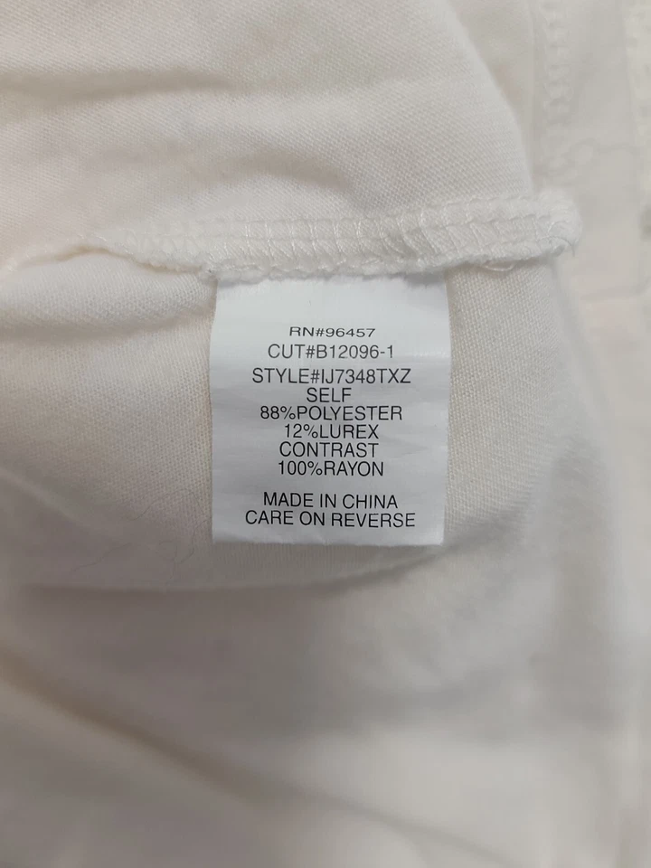 Suéter para mujer marca sombra de ojos manga corta color crema talla pequeña Foto 4 de 4