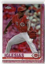 2019 TOPPS CHROME #192 RAISEL IGLESIAS PINK REFRACTOR CINCINNATI REDS