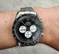 Omega Omega Speedmaster Professional Moonwatch Reverse Panda 310.30.42.50.01.004