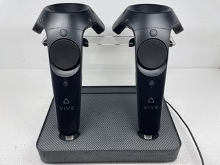 HTC Vive: First Gen Controllers and Charging Stand
