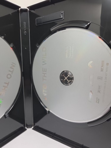 Into the Wild (Two-Disc Special Collector's Edition) - DVD - VERY GOOD - Imagen 4 de 6