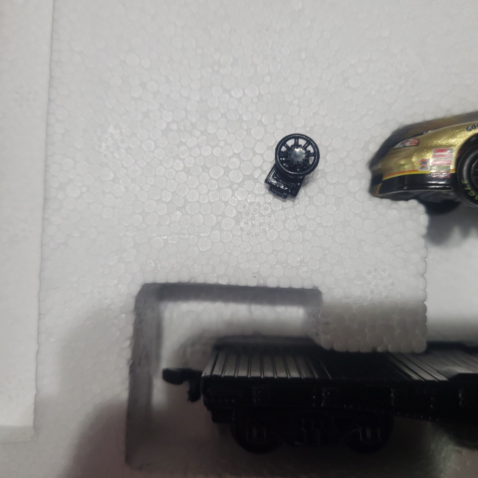 Picture 12 of 24