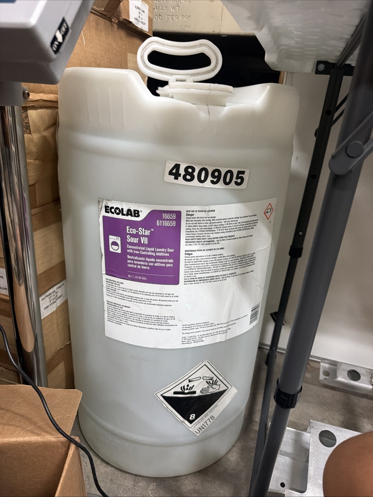 Ecolab Eco-Star Sour VII Concentrated Liquid Laundry Sour 15 Gallon 166596116659