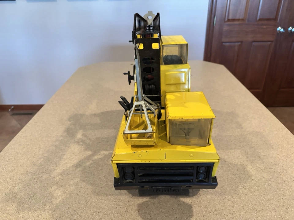 ¡Raro! Grúa móvil TONKA Mighty vintage años 70 con cubo de almeja amarillo Foto 3 de 4